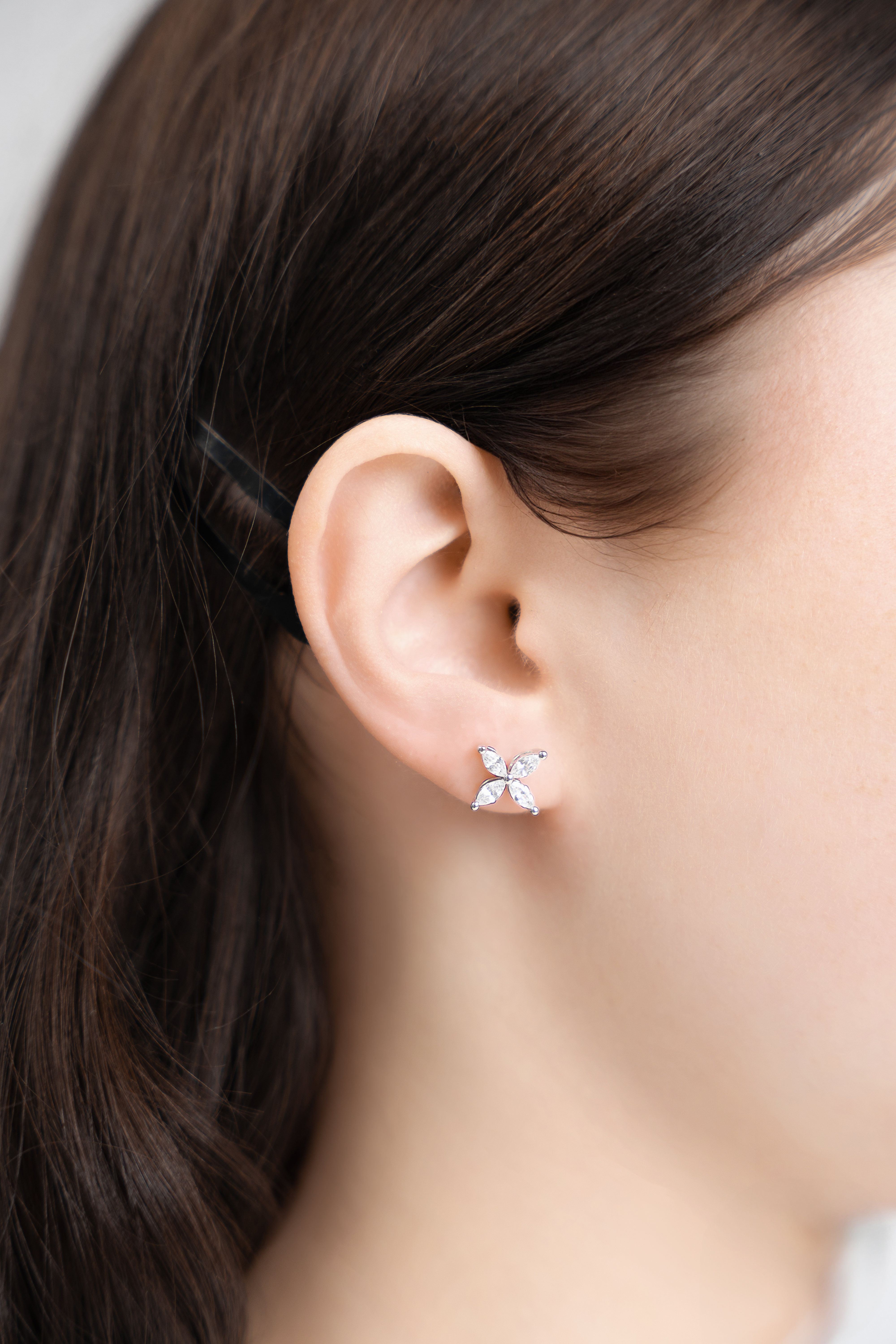 Louis Vuitton Blossom Diamond Studs